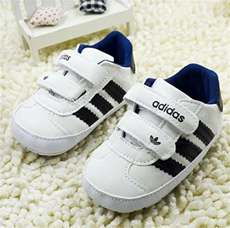 baby sneakers adidas hakken